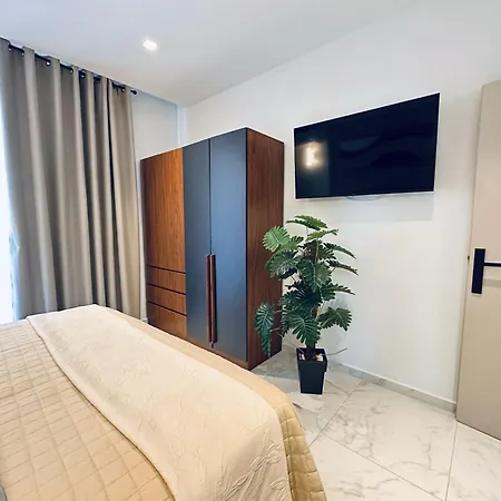 Arilena Exclusive - 4br With Private Pool By Mana Gers Villa