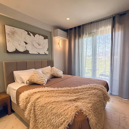 Arilena Exclusive - 4br With Private Pool By Mana Gers Laganász