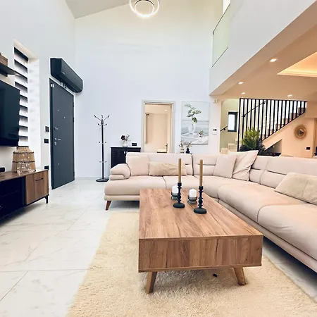 וילה Arilena Exclusive - 4br With Private Pool By Mana Gers לגאנאס