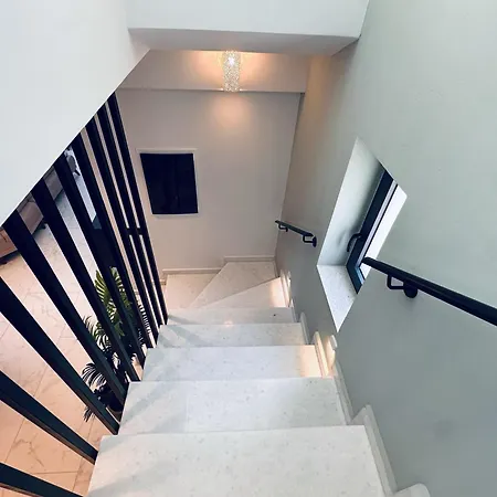 Arilena Exclusive - 4br With Private Pool By Mana Gers Laganász